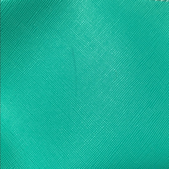 La Mer Zippered cosmetic bag NWOT - Picture 10 of 11